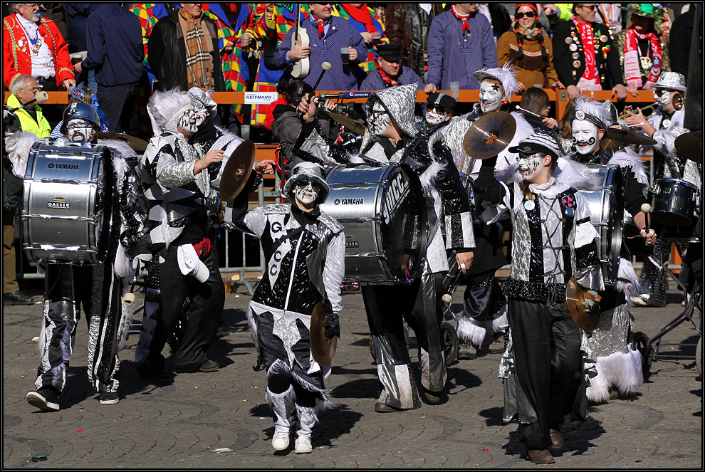 Rosenmontagszug 2011 in Düsseldorf