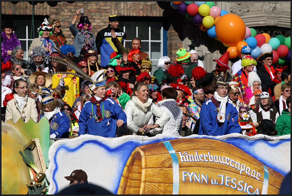 Rosenmontagszug 2011 in Düsseldorf